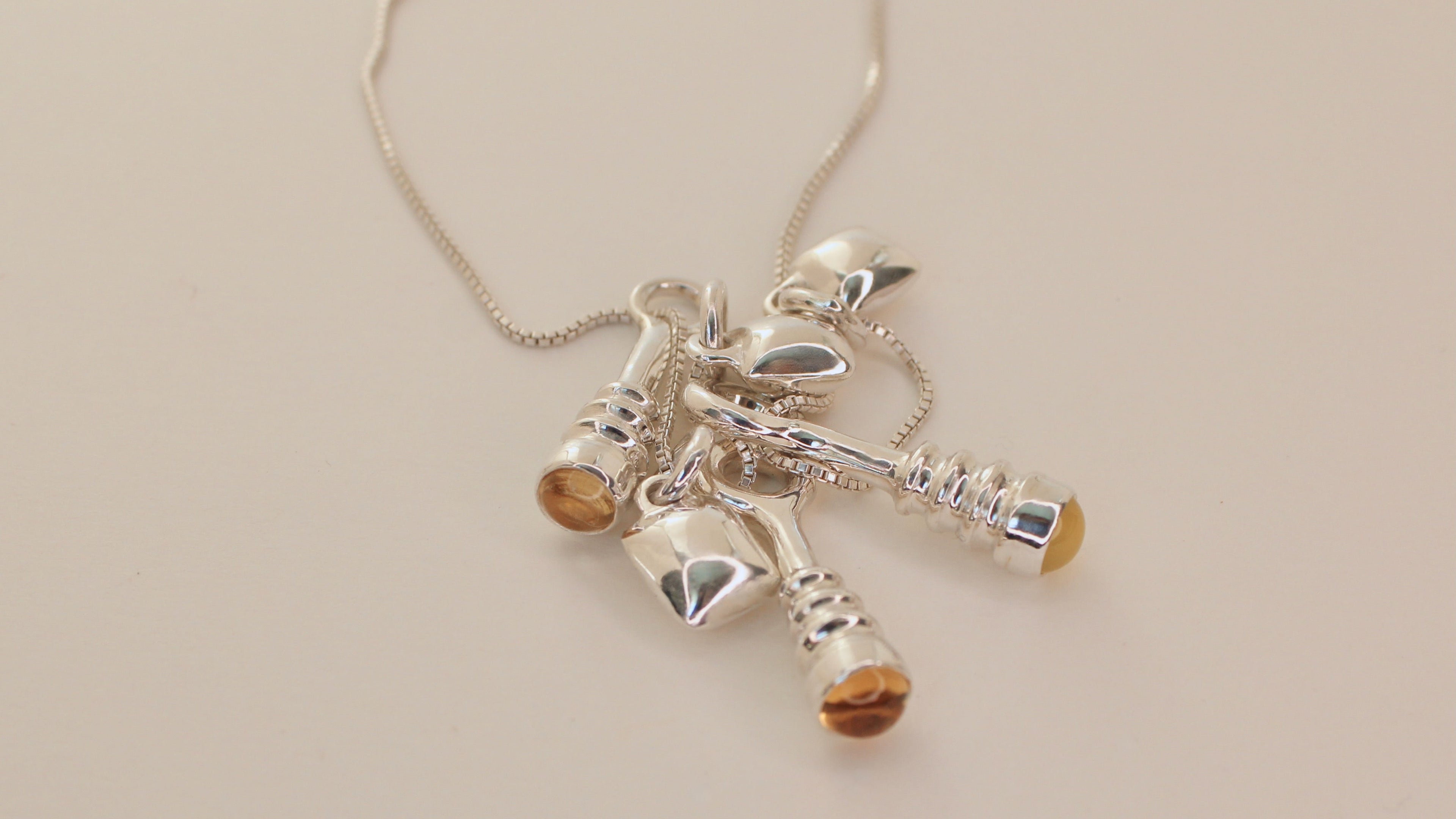Charms & Pendants