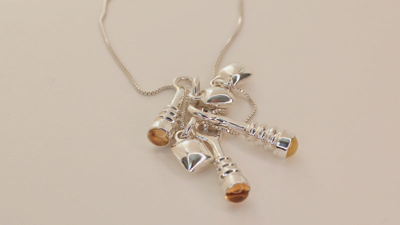 Charms & Pendants