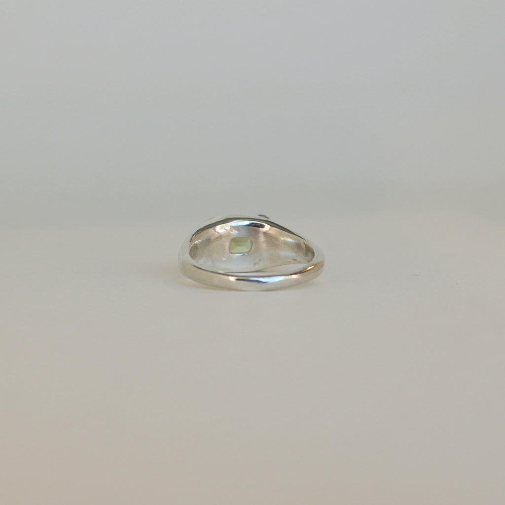 Mesa Pinky Ring - Lime Tourmaline
