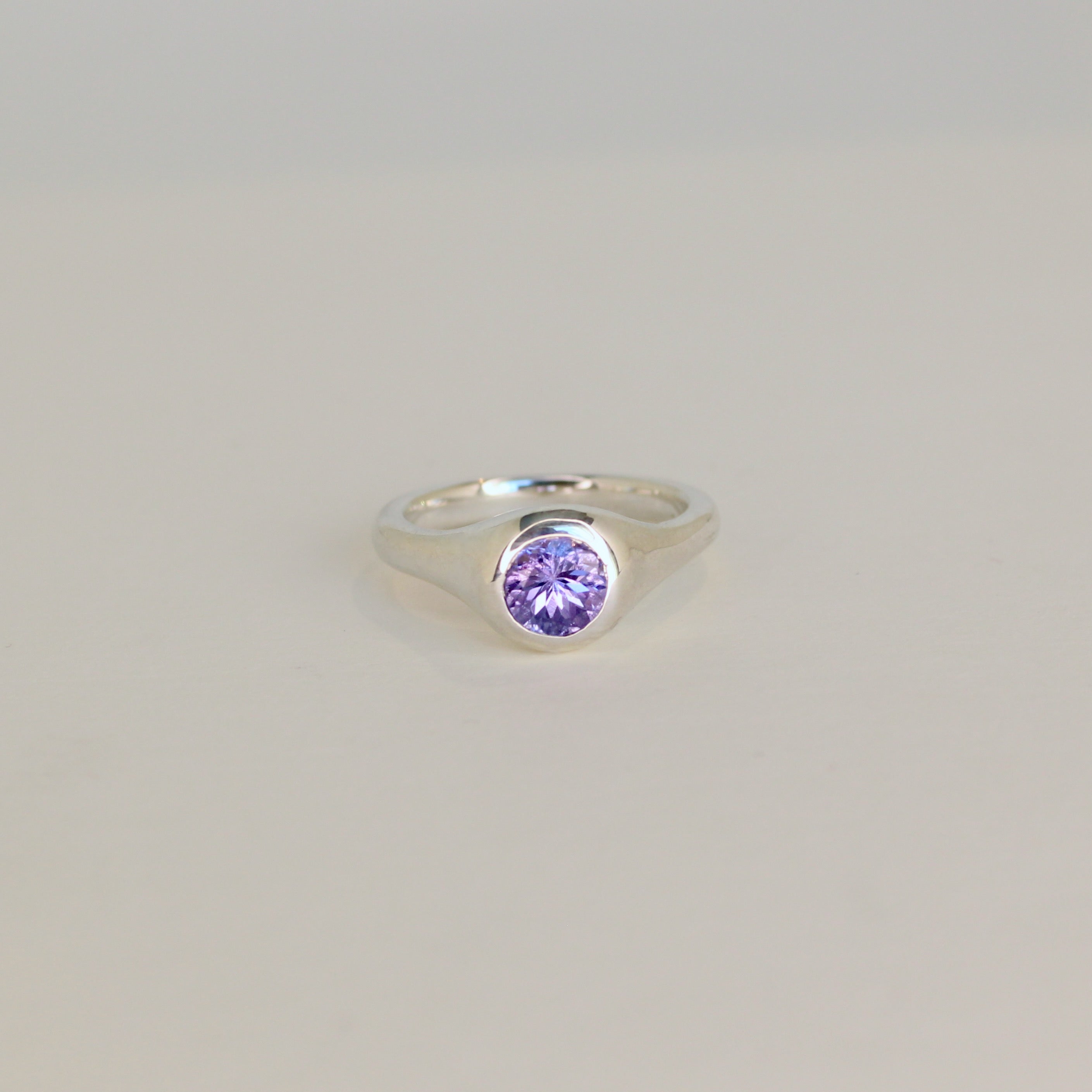 Portal Ring - Lilac Tanzanite