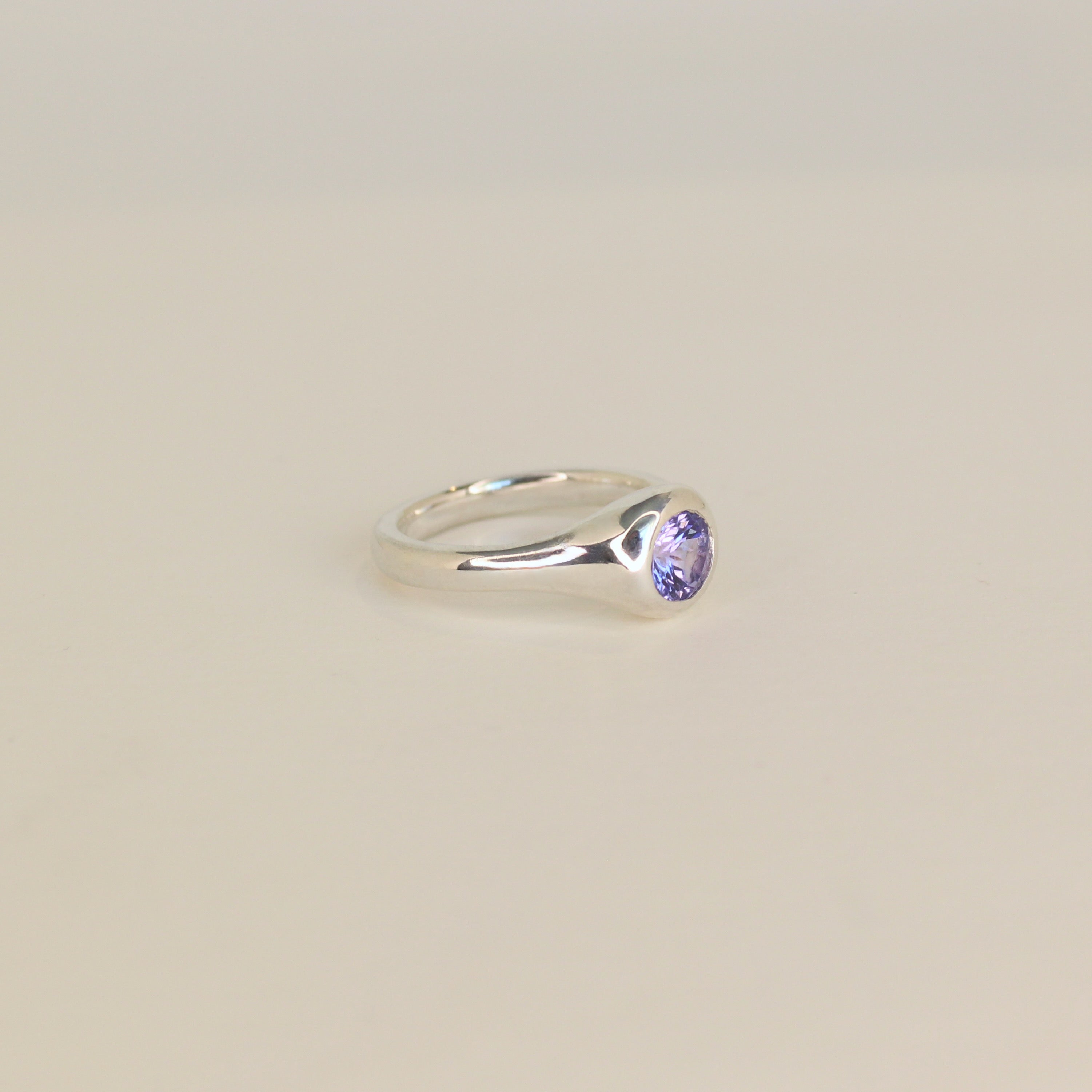Portal Ring - Lilac Tanzanite