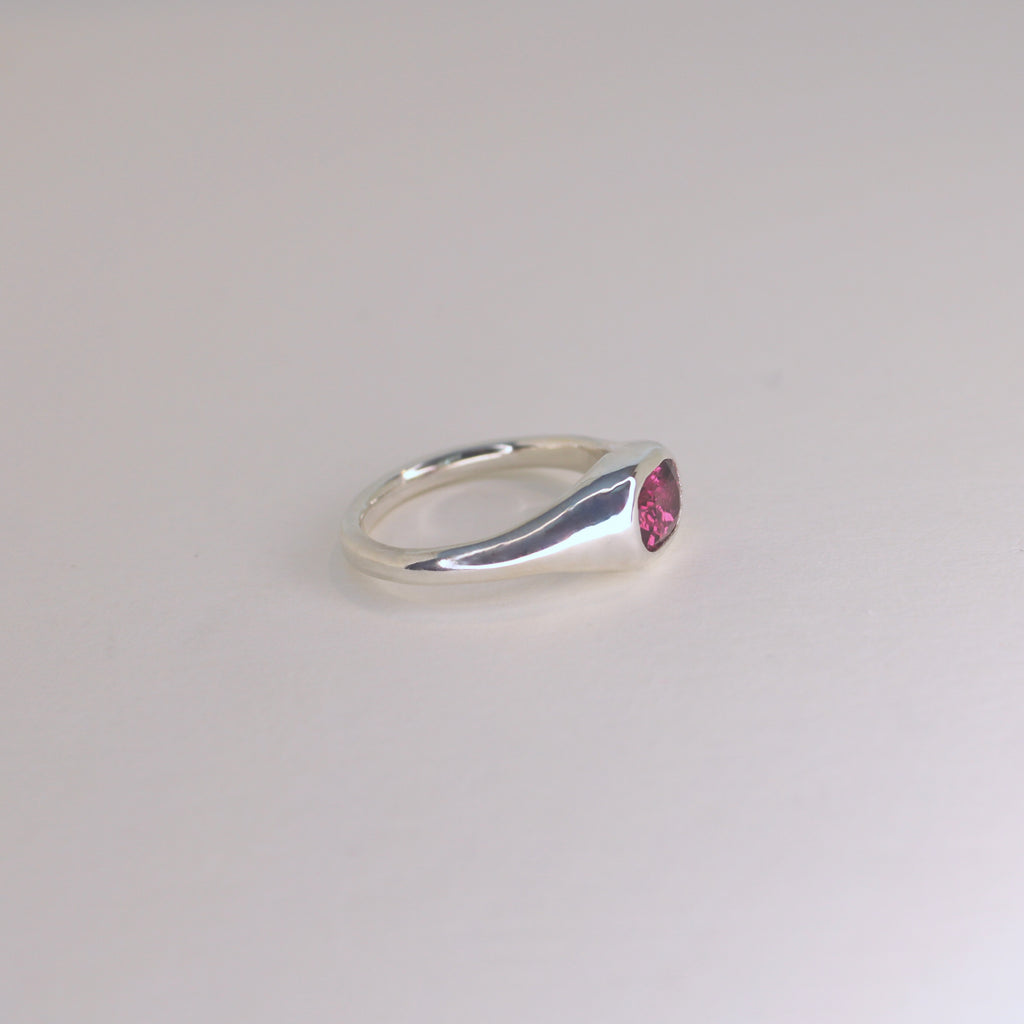 Portal Ring - Malaya Garnet