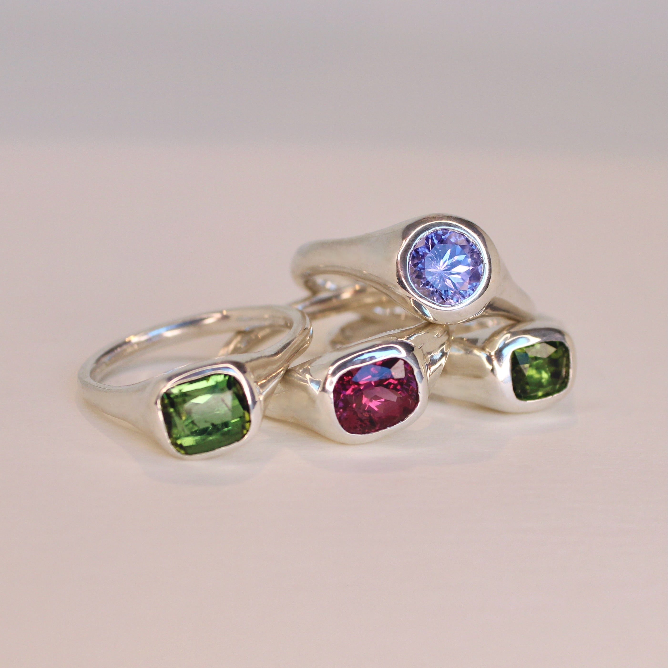 Portal Ring - Lilac Tanzanite