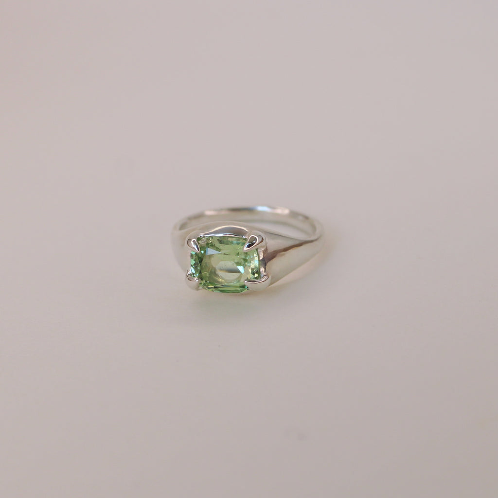 Honeydew Peridot Prong Ring