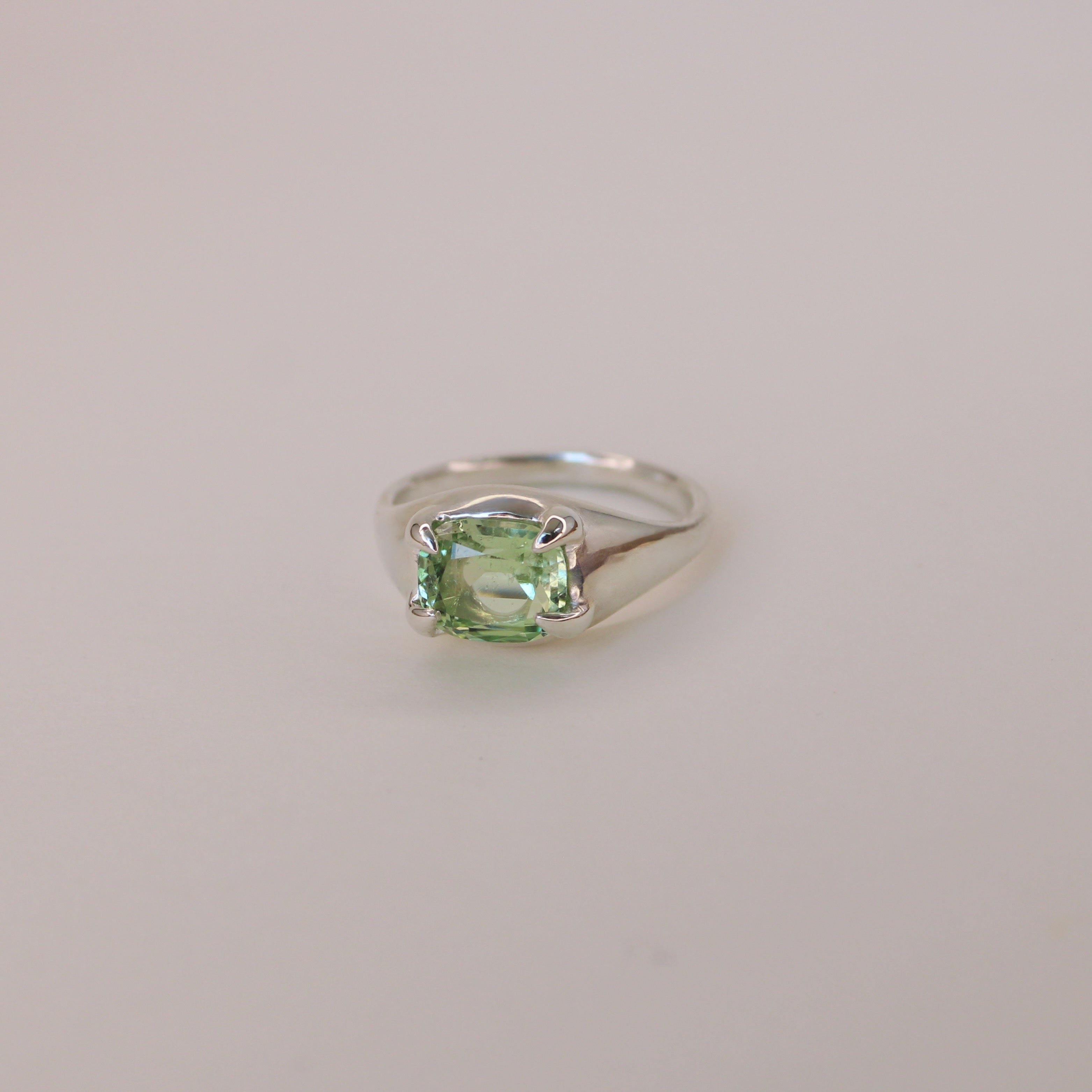 Honeydew Peridot Prong Ring