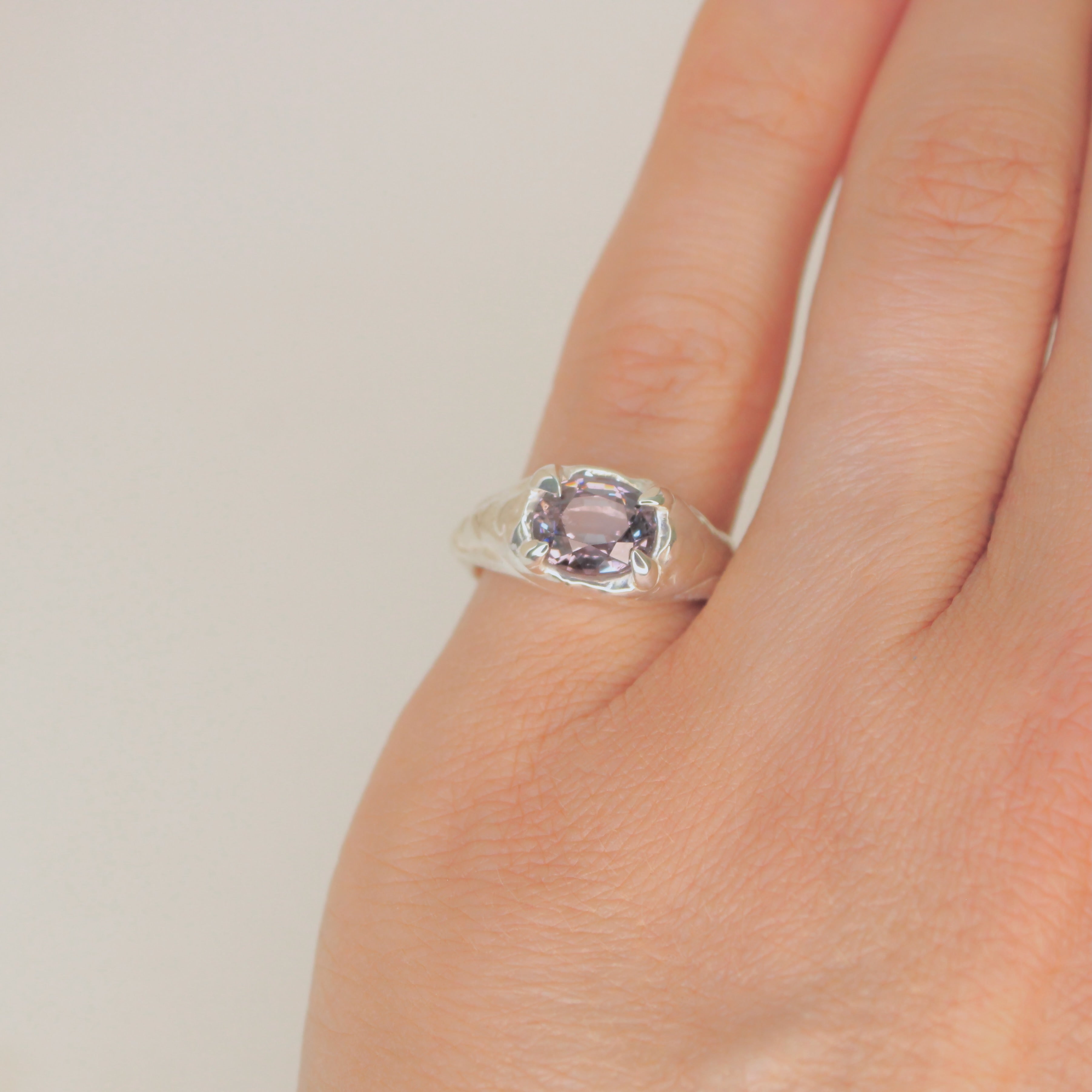 Kalium Pinky Ring - Spinel
