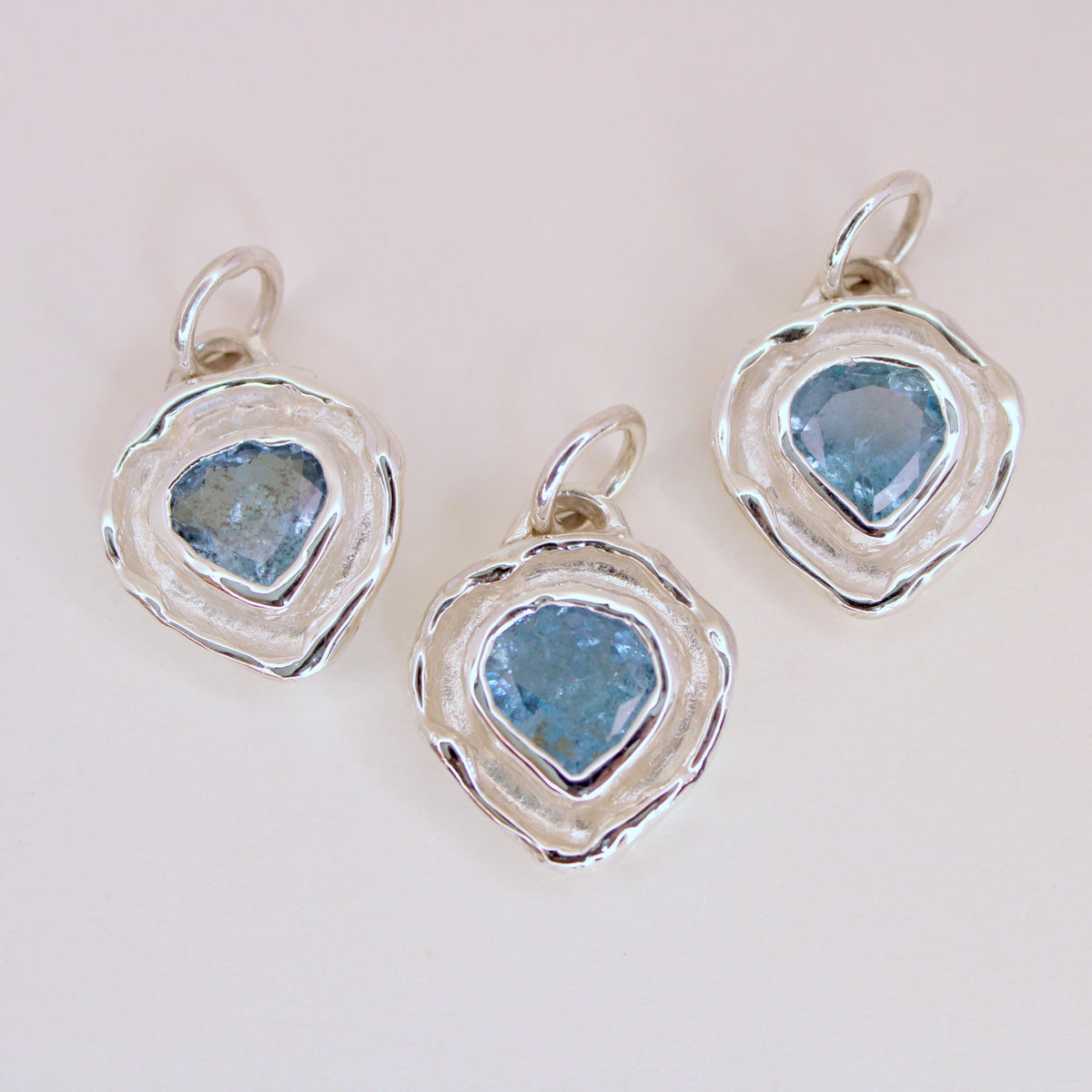 Kindra Pendant Moss Aquamarine