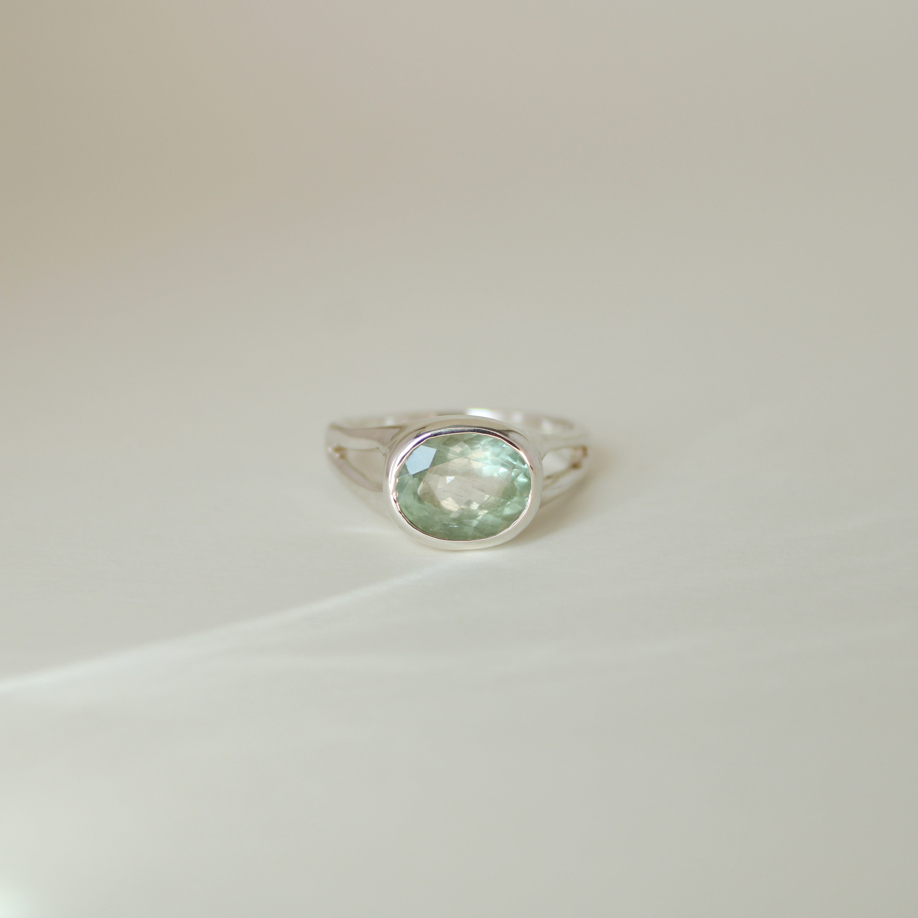 Beryl Branch Ring - Horizontal