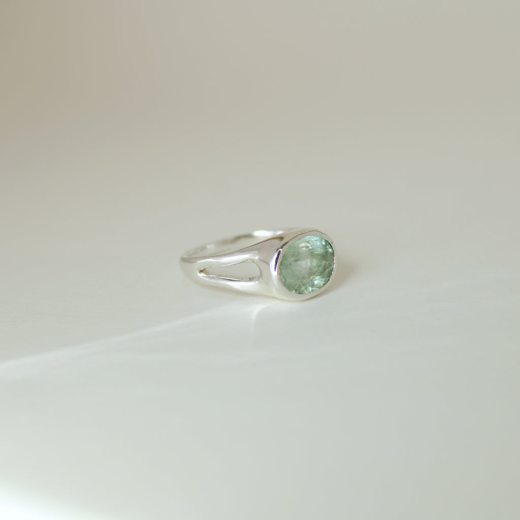 Beryl Branch Ring - Horizontal