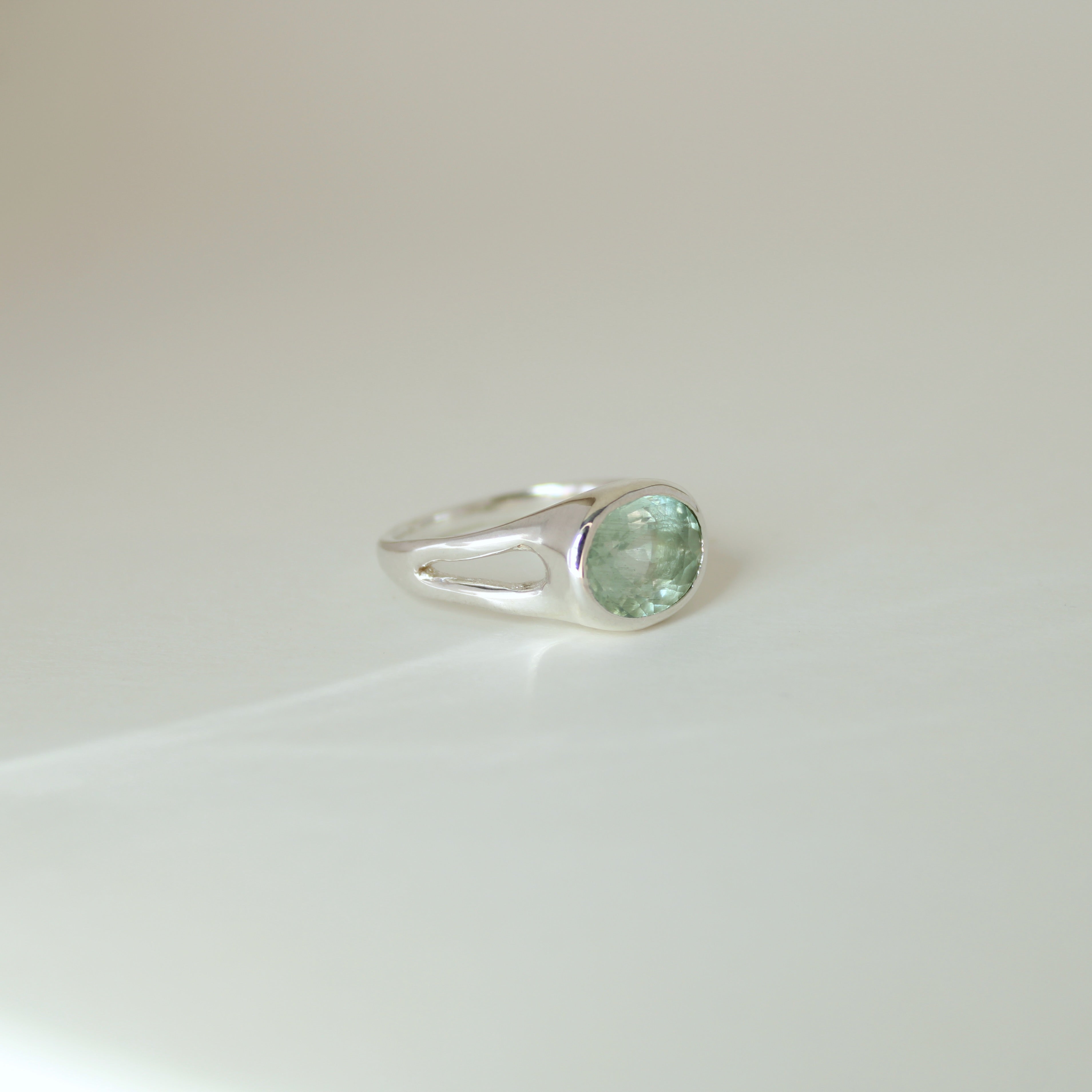 Beryl Branch Ring - Horizontal