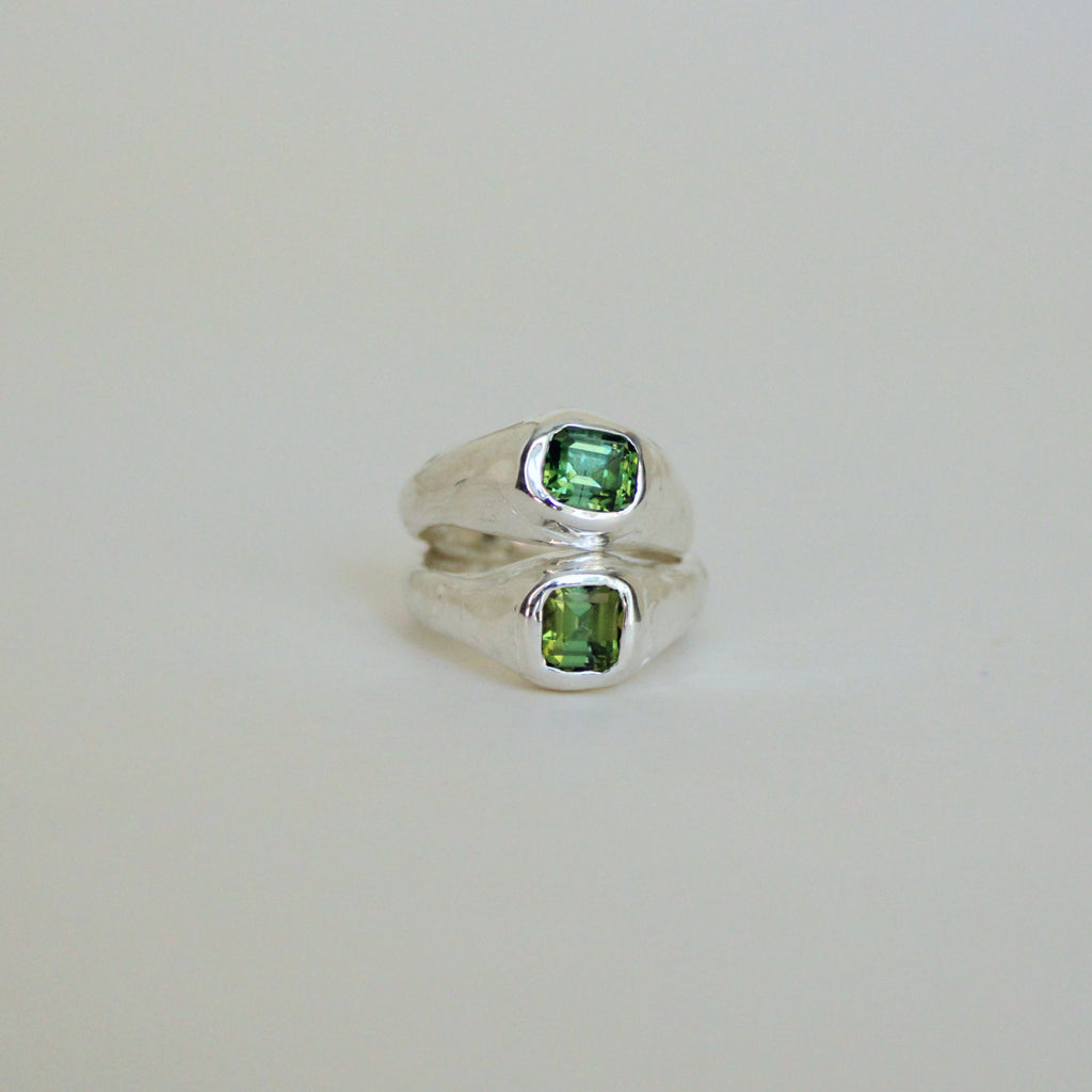 Sarn Ring Green Tourmaline - Horizontal
