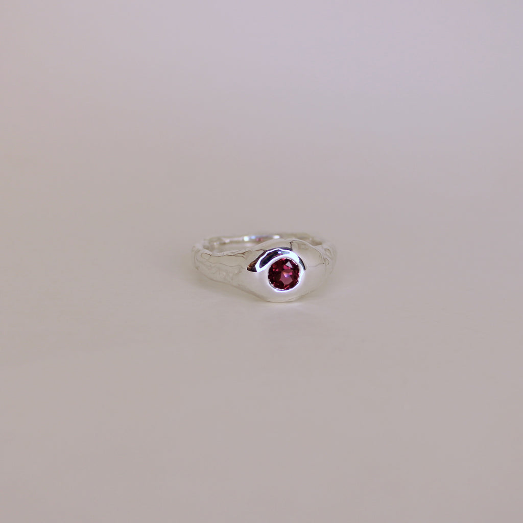 Sarn Ring Garnet