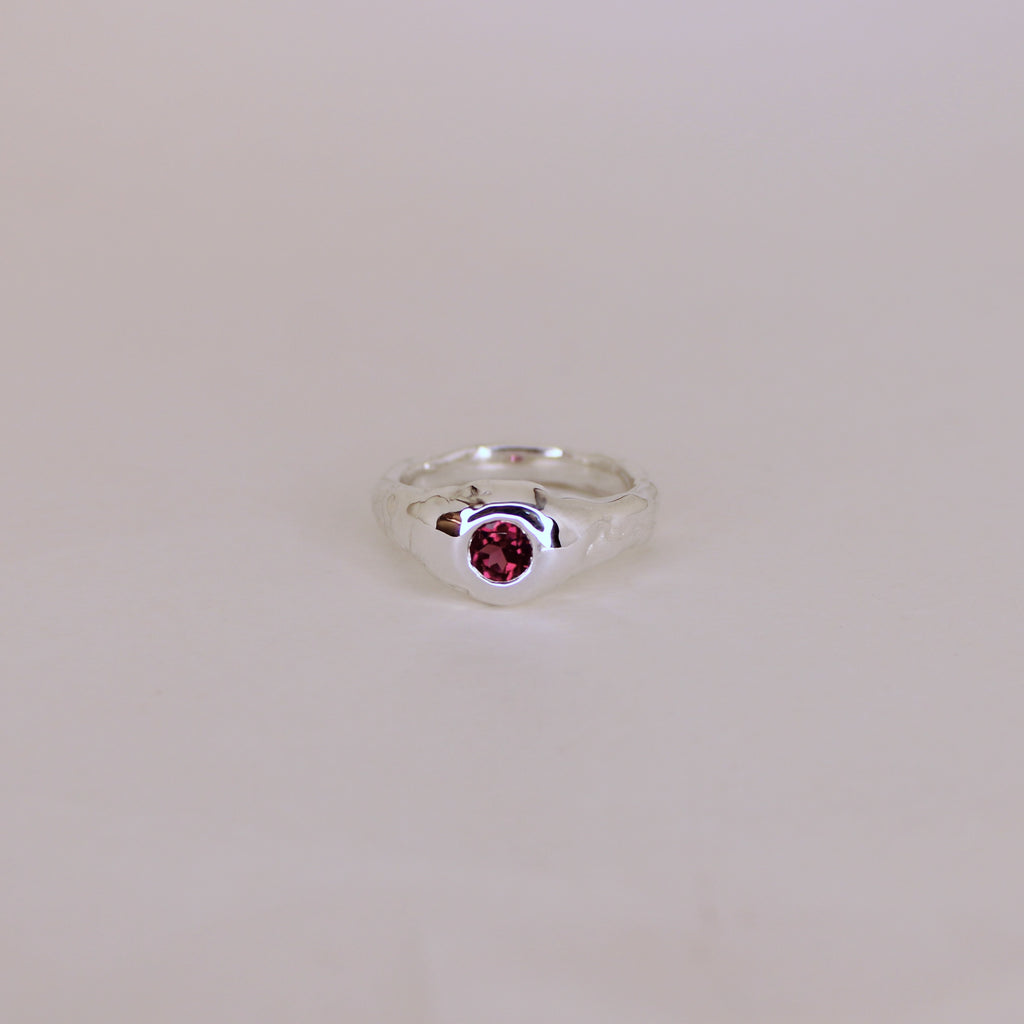 Sarn Ring Garnet