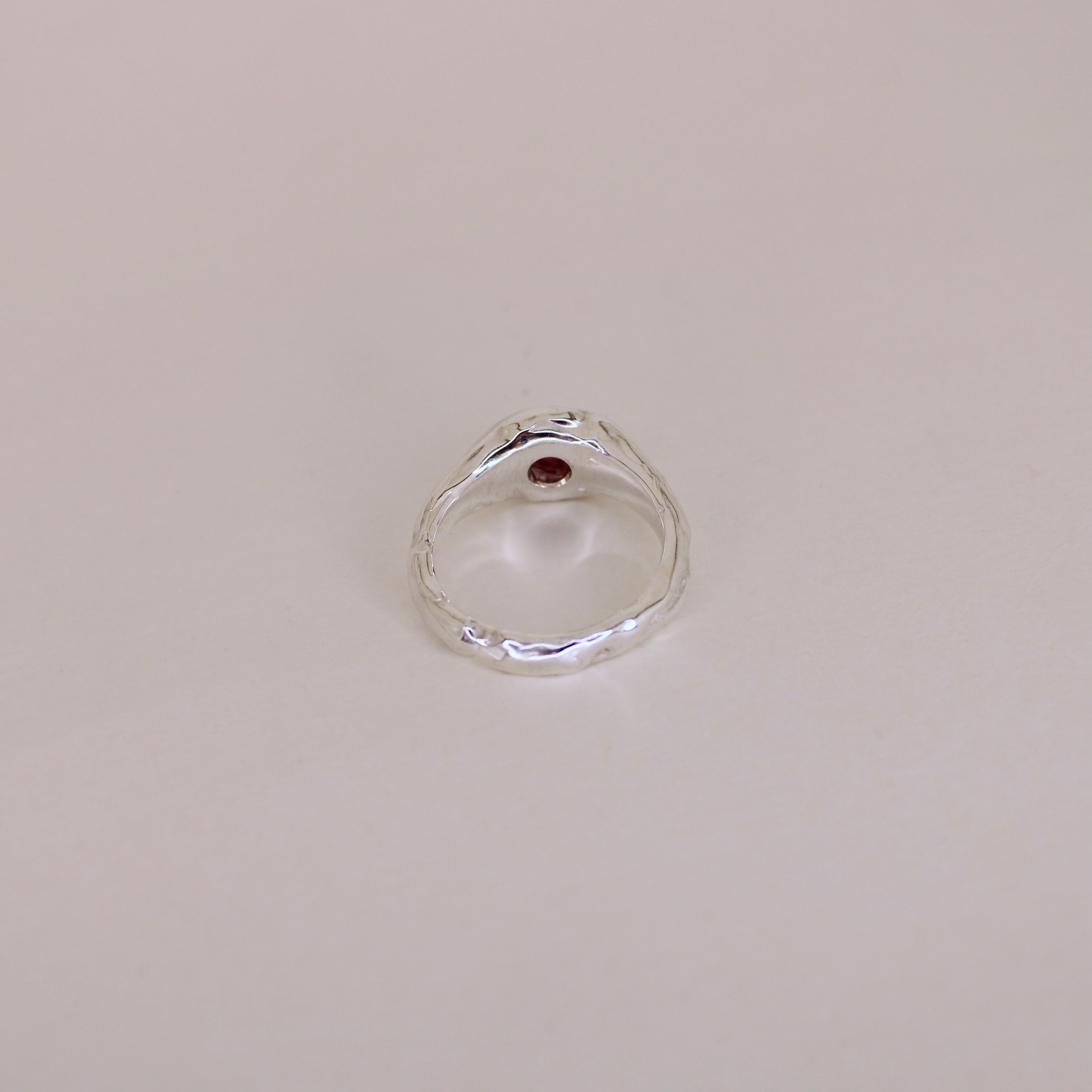 Sarn Ring Garnet